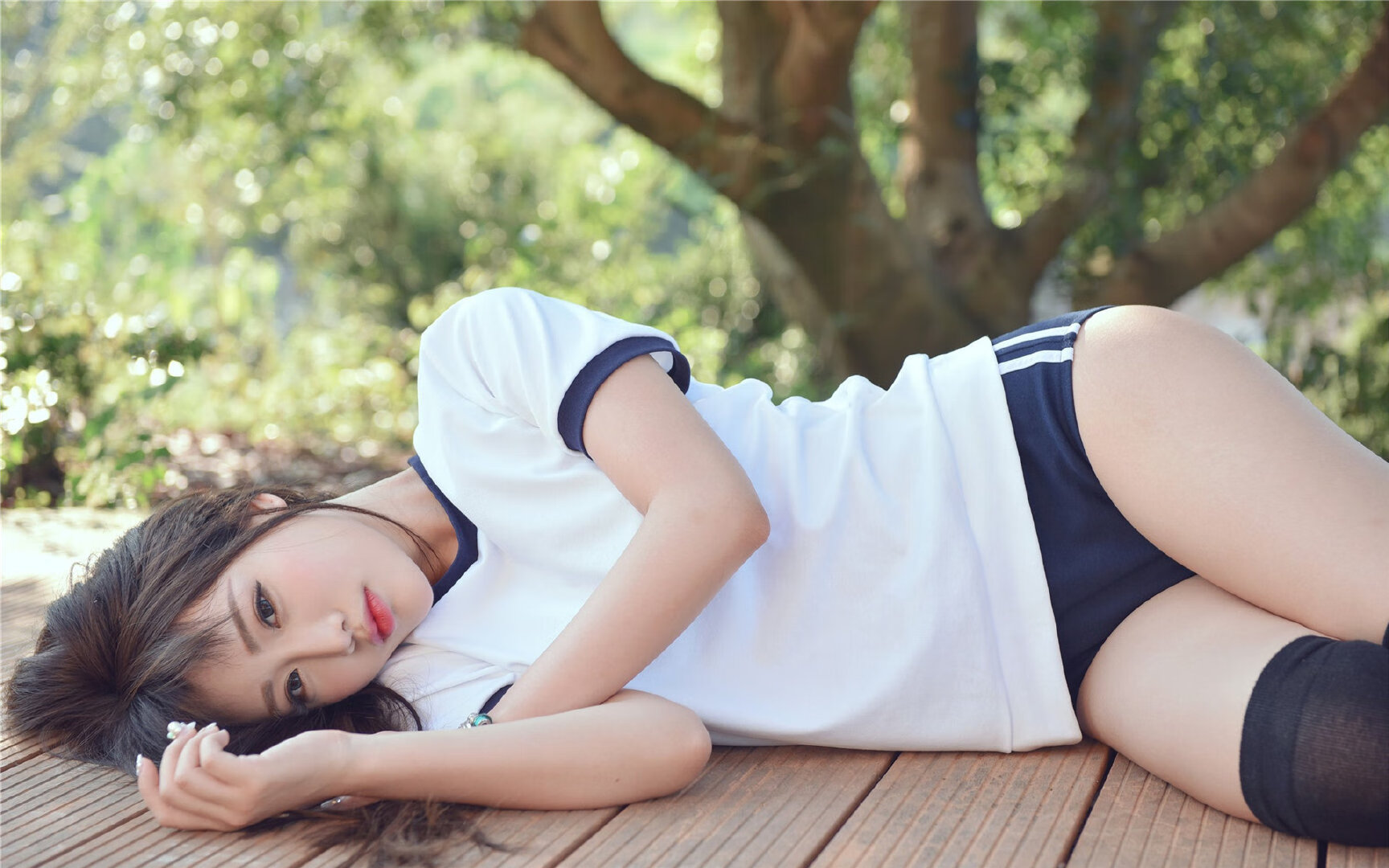 九游娱乐(jiuyou)官方网站-“安赫尔·巴尔博萨的全能进攻与敏捷防守，成为美洲狮队立足国际赛场的重要力量”