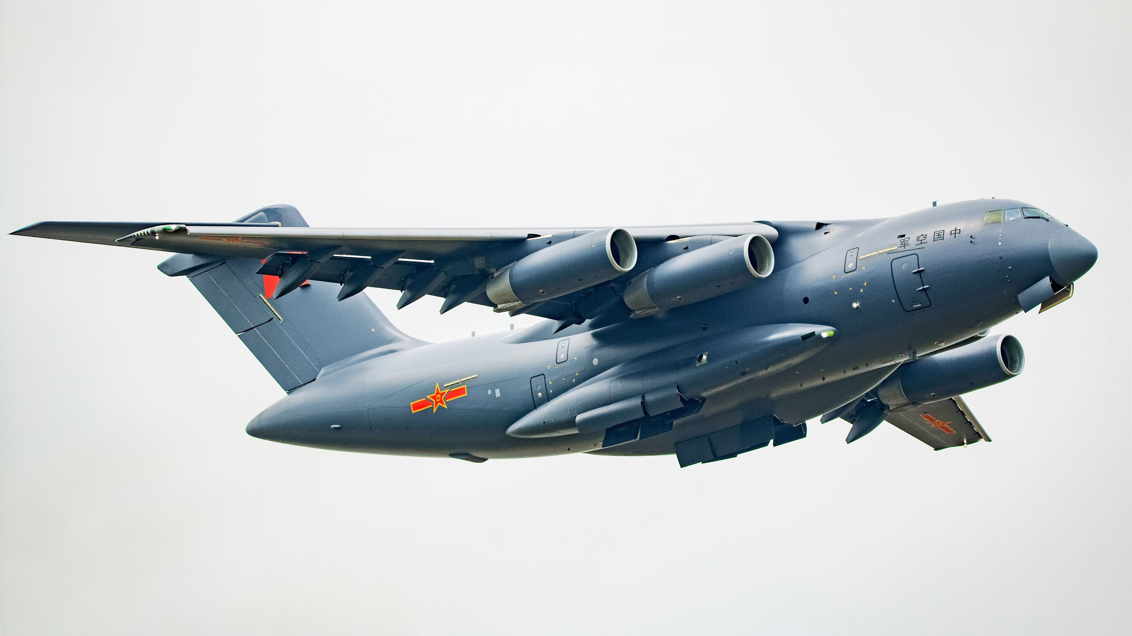 九游娱乐(jiuyou)官网-南非女子仰泳新星闪耀赛场，老婆右眼一直跳