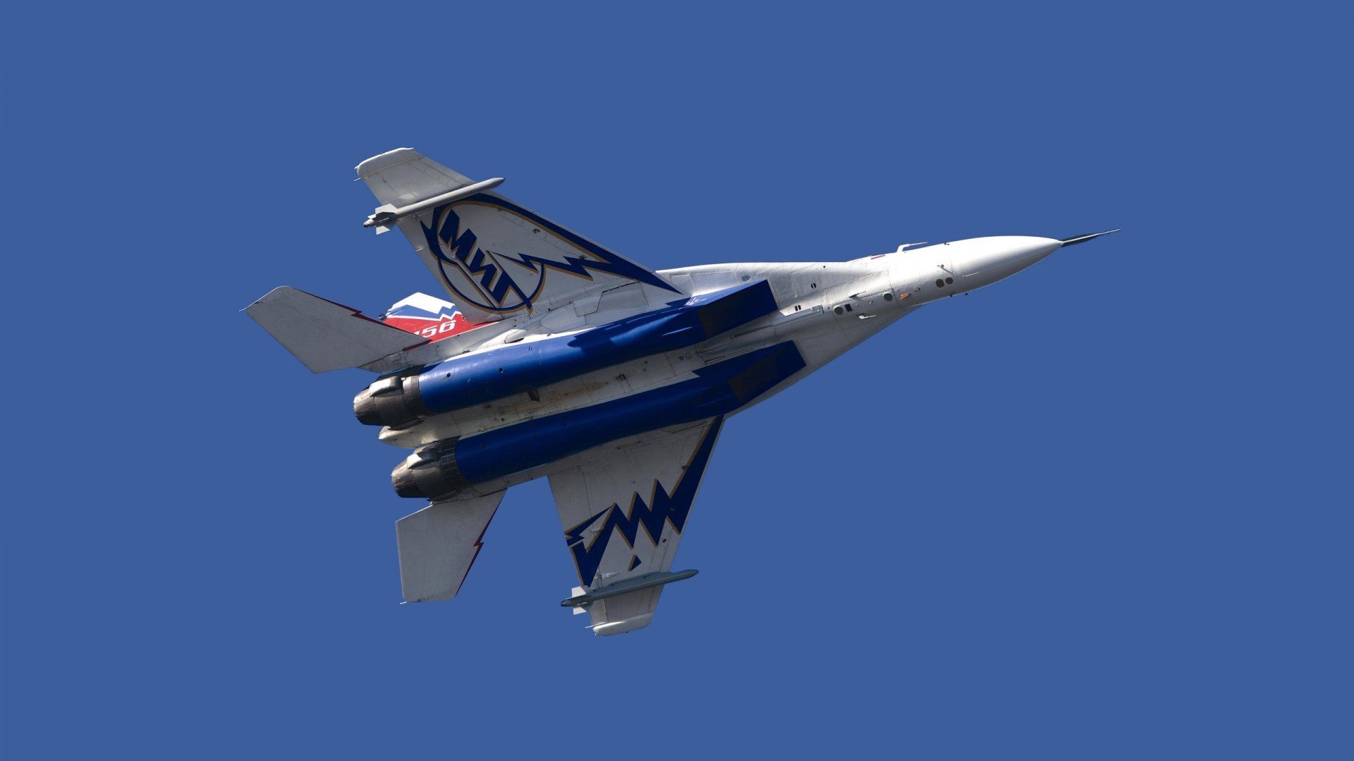 九游-皮特·卡普尔在橄榄球锦标赛中的精彩表现，闪耀赛场，卡尔文皮特