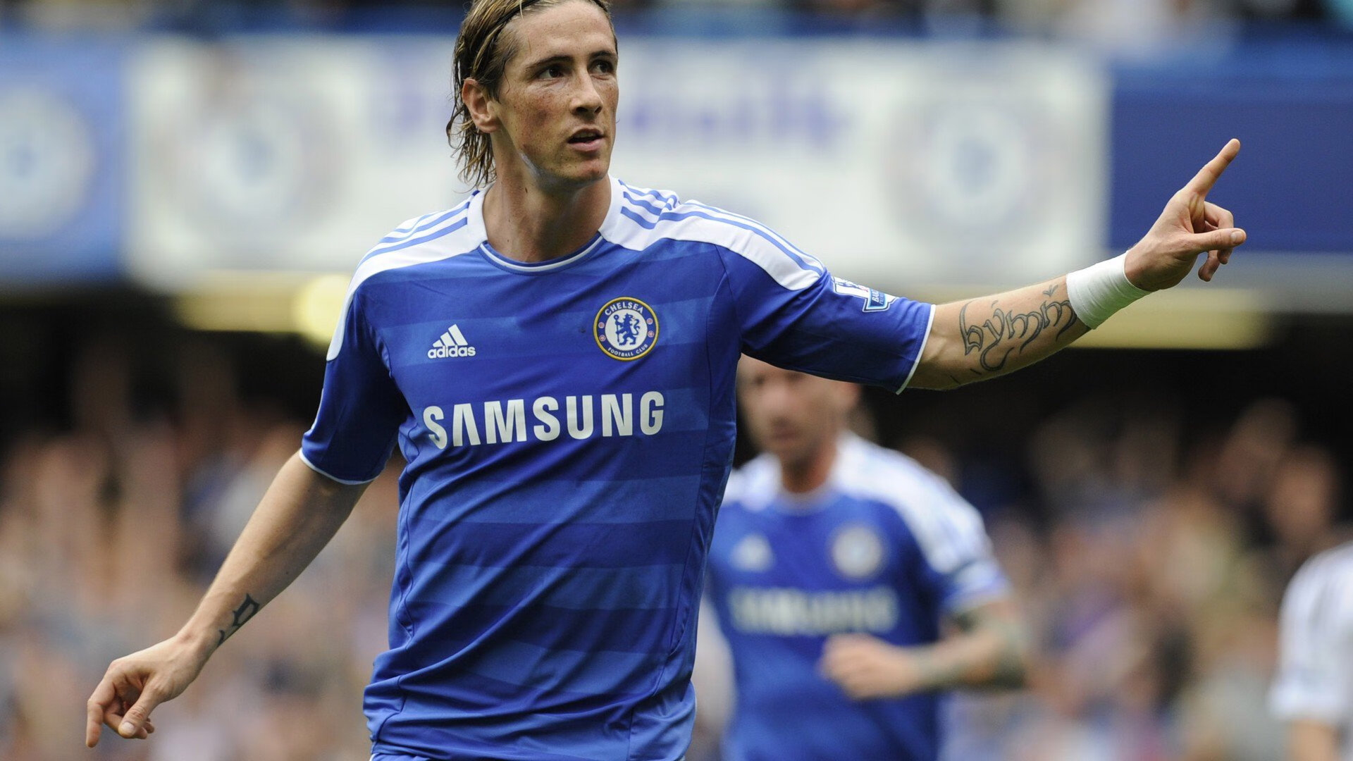 法甲火热：巴黎在补时绝杀里尔，争冠形势更具悬念，巴黎在法甲称霸